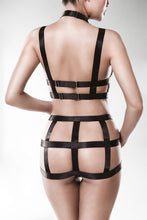 Laden Sie das Bild in den Galerie-Viewer, 2-teiliges Harness Set - Weiblichkeit mit Stil