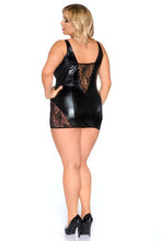 Laden Sie das Bild in den Galerie-Viewer, schwarzes Kleid, in Übergrößen - Weiblichkeit mit Stil