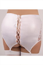 Laden Sie das Bild in den Galerie-Viewer, Strapsgürtel, in Übergrößen - Weiblichkeit mit Stil