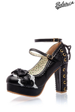 Laden Sie das Bild in den Galerie-Viewer, Retro Riemchen Pumps