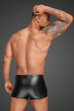 Laden Sie das Bild in den Galerie-Viewer, Powerwetlook Herrenshorts mit dekorativen PVC Zierfalten - Weiblichkeit mit Stil