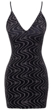Load image into Gallery viewer, Women's dress, plus sizes