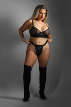 Laden Sie das Bild in den Galerie-Viewer, NEU Erotik-Set, in Übergrößen Wetlook Underwire Bra &amp; Crotchless