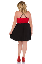 Laden Sie das Bild in den Galerie-Viewer, schwarz/rotes Kleid, in Übergrößen - Weiblichkeit mit Stil