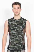 Load image into Gallery viewer, camouflage V-Herrenshirt - Weiblichkeit mit Stil