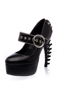 Gothic platform pumps