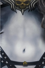 Laden Sie das Bild in den Galerie-Viewer, Lady Death (Komplett)