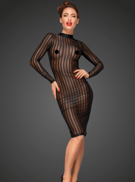 Klassisches Kleid aus weichem und elastischen Tüll - Weiblichkeit mit Stil