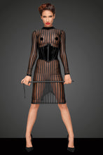 Load image into Gallery viewer, Klassisches Kleid aus weichem und elastischen Tüll - Weiblichkeit mit Stil