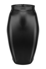 Load image into Gallery viewer, schwarzes Damenrock, in Übergrößen - Weiblichkeit mit Stil